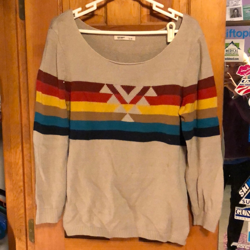 Scoop neck sweater